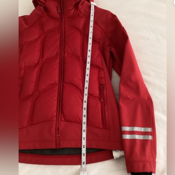 🇨🇦 Canada Goose Hybridge Jacket Small Red - Picture 11 of 16